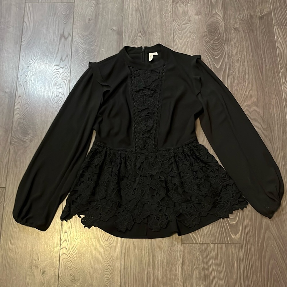 Small Like New Show stopper Black Kenzie Blouse - Picture 1 of 11